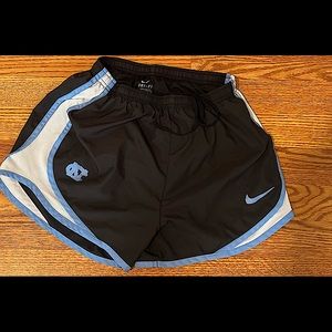 Tar Heels Nike running shorts size M
